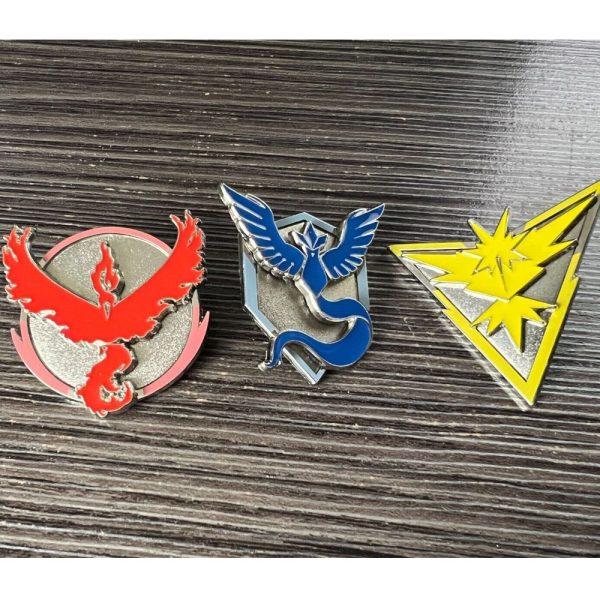 Cuy Games - COLECCION ESPECIAL CON PIN POKEMON GO TEAM MYSTIC/VALOR/INSTINCT -