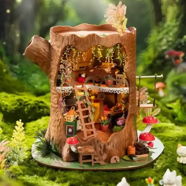 DG179 FAIRYTALE TREE HOUSE